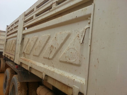 รถอีซูซุ 10 ล้อดั้ม 300 แรงม้า. ปี 55  ( ขายแม่ , ลูก )  ,  ( มีขาย 3 พ่วง. )   สนใจติดต่อ 081 - 6079515