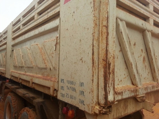 รถอีซูซุ 10 ล้อดั้ม 300 แรงม้า. ปี 55  ( ขายแม่ , ลูก )  ,  ( มีขาย 3 พ่วง. )   สนใจติดต่อ 081 - 6079515