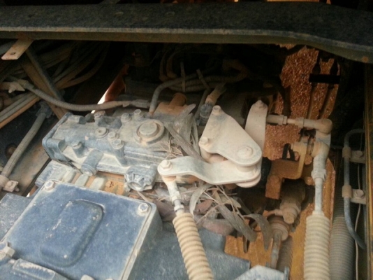 รถอีซูซุ 10 ล้อดั้ม 300 แรงม้า. ปี 55  ( ขายแม่ , ลูก )  ,  ( มีขาย 3 พ่วง. )   สนใจติดต่อ 081 - 6079515