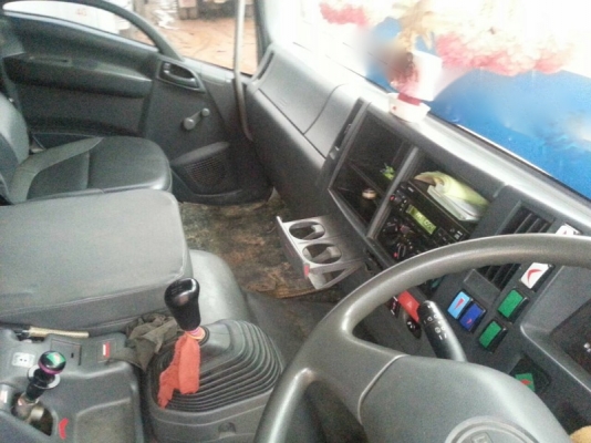 รถอีซูซุ 10 ล้อดั้ม 300 แรงม้า. ปี 55  ( ขายแม่ , ลูก )  ,  ( มีขาย 3 พ่วง. )   สนใจติดต่อ 081 - 6079515