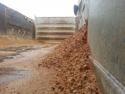 รถอีซูซุ 10 ล้อดั้ม 300 แรงม้า. ปี 55  ( ขายแม่ , ลูก )  ,  ( มีขาย 3 พ่วง. )    สนใจติดต่อ  081 - 6079515