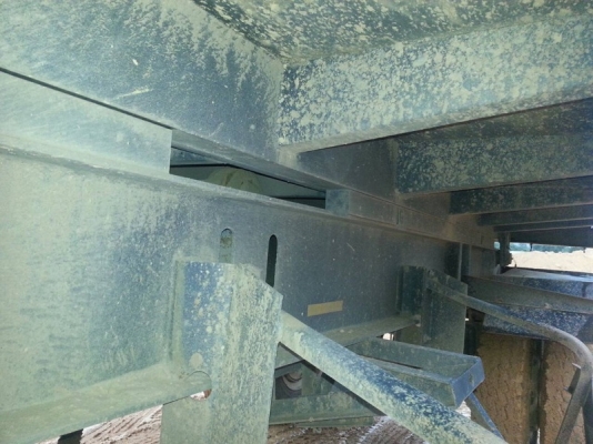 รถอีซูซุ 10 ล้อดั้ม 300 แรงม้า. ปี 55  ( ขายแม่ , ลูก )  ,  ( มีขาย 3 พ่วง. )    สนใจติดต่อ  081 - 6079515