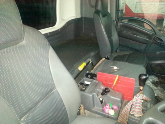 รถอีซูซุ 10 ล้อดั้ม 300 แรงม้า. ปี 55  ( ขายแม่ , ลูก )  ,  ( มีขาย 3 พ่วง. )    สนใจติดต่อ  081 - 6079515