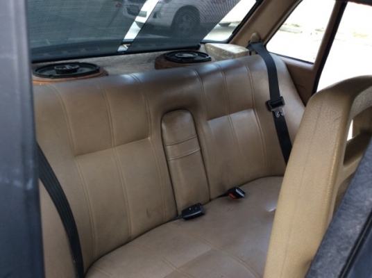 ขายรถวอลโว่ 244 GLT หน้ายก ปี85 เครื่องเดิม 2.4 เกียร์ธรรมดา ติดแก๊ส LPG เพาเวอร์ กระจกไฟฟ้า เซ็นทรัลล็อก แอร์เย็น ภายในเดิมๆ ไมล์เดิม6หลุม ตัวถังเดิมๆแห้งๆไม่มีชนเลย แม็กเดิมแท้ๆ รถขับดี แอร์เย็นฉ่ำ รถเดิม ขับกลับได้เลยครับ