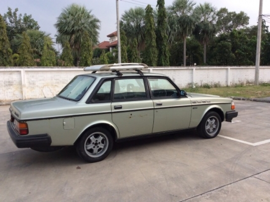 ขายรถวอลโว่ 244 GLT หน้ายก ปี85 เครื่องเดิม 2.4 เกียร์ธรรมดา ติดแก๊ส LPG เพาเวอร์ กระจกไฟฟ้า เซ็นทรัลล็อก แอร์เย็น ภายในเดิมๆ ไมล์เดิม6หลุม ตัวถังเดิมๆแห้งๆไม่มีชนเลย แม็กเดิมแท้ๆ รถขับดี แอร์เย็นฉ่ำ รถเดิม ขับกลับได้เลยครับ