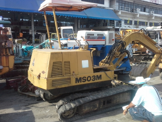 รถแม็คโคร mitsu pc 20  พร้อมใช้ขายถูกตามสภาพไม่มีเวลาทำ 115,000 บาท