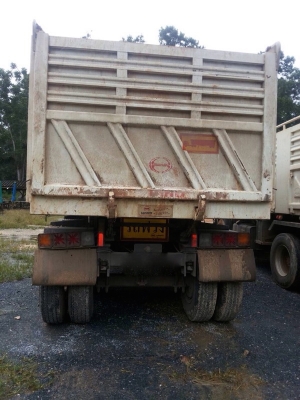 ขายหางพ่วงดั้ม สามมิต 3 เพลา. ปี 56  สนใจติดต่อ 081 - 6079515