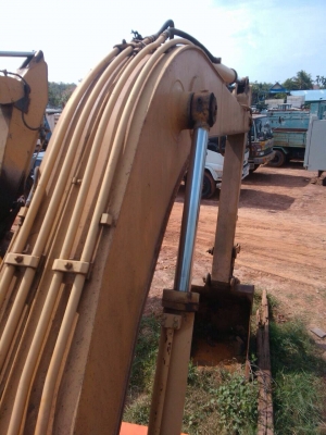 ขายรถแบ็คโฮ มิตชู140-2 ราคา250,000 โทร0895770265