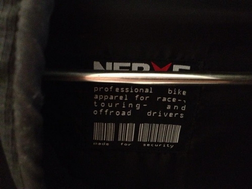 >>> เสื้อ หมวก สแตนตั้งรถ <<<