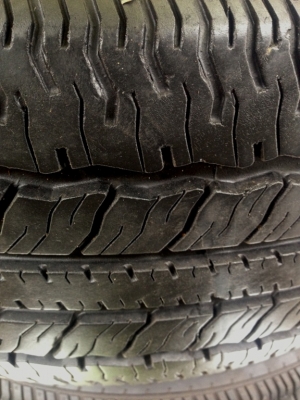 - ขายยาง 235/60/17 3500.- - ขายยาง 235/60/17 3500.-