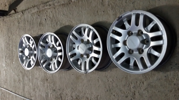 ขายล้อ ISUZUขอบ15 6รูชุดละ3900