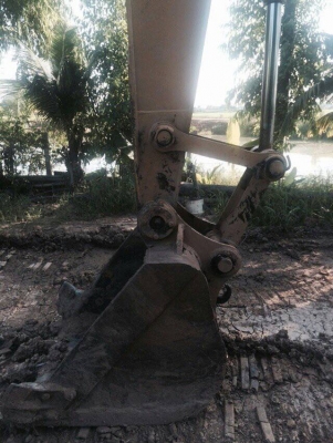 รถ แบรคโฮ E200B รถ แบรคโฮ E200B