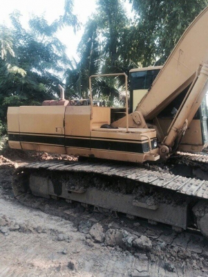 รถ แบรคโฮ E200B รถ แบรคโฮ E200B