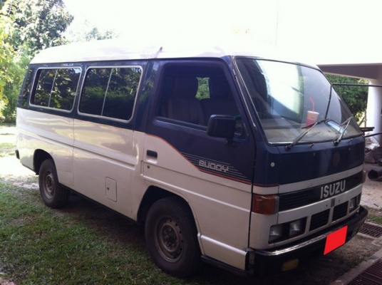 รถตู้ อีซูซุ บัดดี้