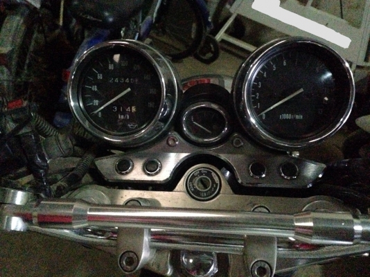 ขาย Suzuki Inazuma 1200cc ปี99 สีขาวมุข ขาย Suzuki Inazuma 1200cc ปี99 สีขาวมุข