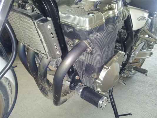 ขาย Suzuki Inazuma 1200cc ปี99 สีขาวมุข ขาย Suzuki Inazuma 1200cc ปี99 สีขาวมุข