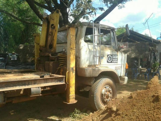 ขายรถลากพร้อมเครน3ตัน