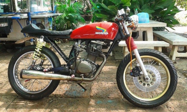 Jx 110 เครื่องดี ล้อโต ท่อแท๊ป เสียงเพราะๆ สภาพพร้อมขี่เท่ๆ (มีสำเนาหน้าเล่ม+ใบสัญญาซื้อขายให้) ค่าตัว 14500 บาท