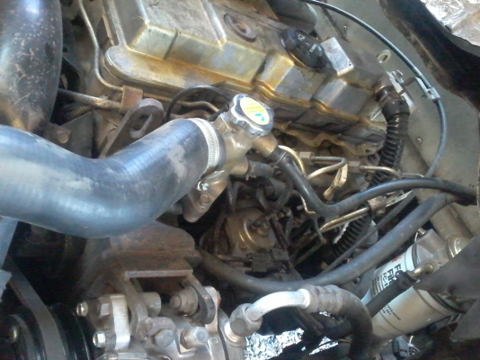 ขายรถบรรทุกตู้แห้งสี่ล้อสวยๆรถห้างแท้ปี49