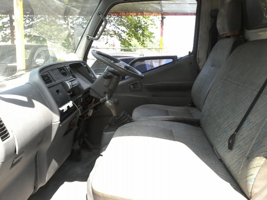 ขายรถบรรทุกตู้แห้งสี่ล้อสวยๆรถห้างแท้ปี49