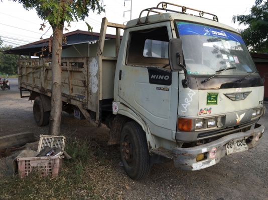 ขาย6ล้อHINO FC120ไฟฟ้า รถห้างแท้ยาว5.50เมตรกระบะเหล็กหนาทั้งลูก