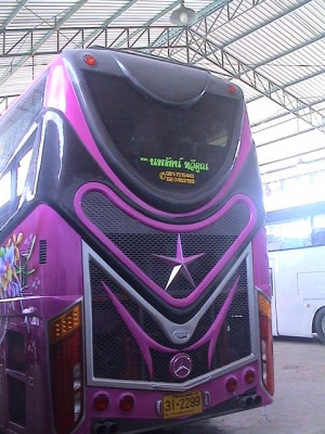 ขายรถบัส 8 ล้อตัวถังใหม่