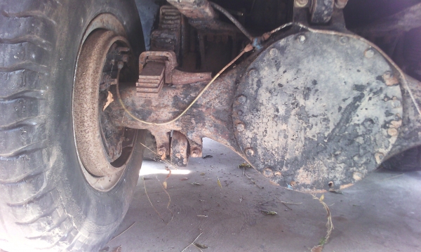 ขายรถสิบล้อหัวยาวเทนเลอรลากรถแบคขึ้นPC200เครือง185แรง