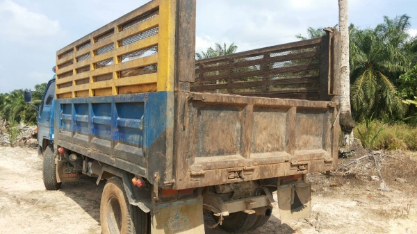 ขายรถบรรทุก 6 ล้อดัมพ์ TOYOTA 115 แรงม้า BU97 เครื่อง 14B แอร์พร้อม ราคา 350000