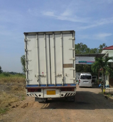 ขาย Mega FG ปี 52 Euro 3 Serie 500 ตู้ 10 บาน 7.20 เมตรครับ ขาย Mega FG ปี 52 Euro 3 Serie 500 ตู้ 10 บาน 7.20 เมตรครับ