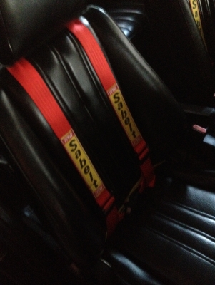 ขาย TRW sabelt แท้สีแดง made in italy สภาพสวย 1คู่ ราคา3000บาท โทร0924462525โส กทม