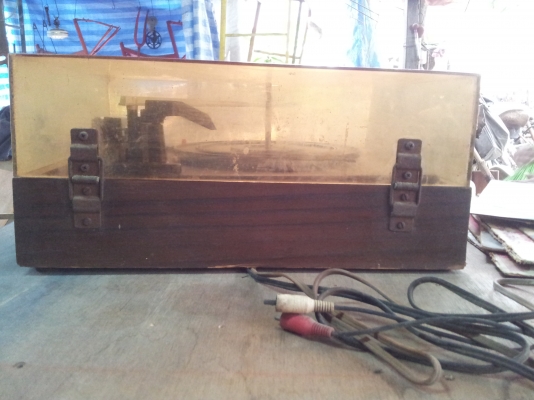 เครื่องเล่นแผ่นเสียง