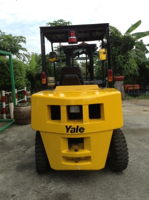 +++ ขายโฟล์คลิฟท์ SUMITOMO  YALE  FD40  ขนาด  4  ตัน  เครื่องยนต์ดีเซล  เสา  3  เมตร  เกียร์ออโตเมติค  งา  1,070  มม.  ยางตันครับ