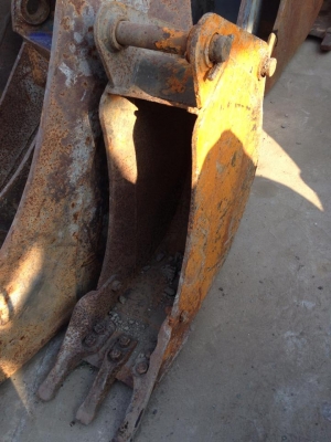 บุ้งกี๋เก่านอกหลายรุ่น