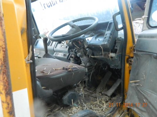 ขายรถISUZU ROCKY FRR 175 6ล้อ ติดเครน