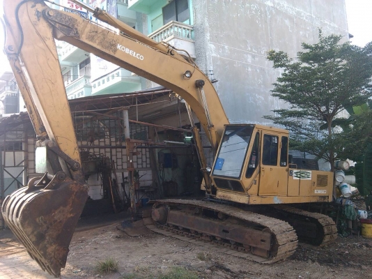 ขายรถ KOBELCO 907 G "ด่วน" โทร.089-535-1262