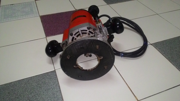 ขายเราเตอร์เซาะร่องมือสองสภาพดียี่ห้อMaktecรุ่นMT360พร้อมใช้งานครับ