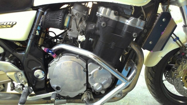 ธารนนทบุรี//ขาย suzuki innazuma 1200 ปี98-99 สวยๆแรงๆ สภาพสมบูรณ์ ออกทริปหน้าหนาวกันยาวๆครับ เครื่องแรงมากท๊อกมาตามมือ ระบบไฟสมบูรณ์ทุกจุด ราคา 119,000 บาท ทะเบียนแท้