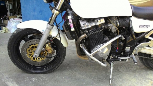 ธารนนทบุรี//ขาย suzuki innazuma 1200 ปี98-99 สวยๆแรงๆ สภาพสมบูรณ์ ออกทริปหน้าหนาวกันยาวๆครับ เครื่องแรงมากท๊อกมาตามมือ ระบบไฟสมบูรณ์ทุกจุด ราคา 119,000 บาท ทะเบียนแท้