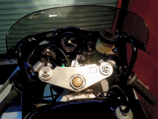 ปรับราคาขาย หลุดจองแล้ว เพียง 58000 บาท HONDA VFR 400NC30ทะเบียนแท้โอนขนส่ง ภาษีพรบ.ไม่ขาดต่อ