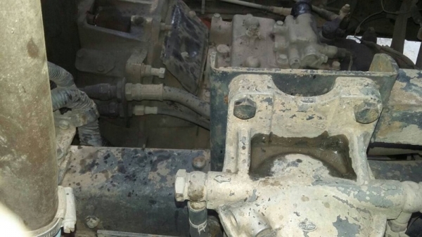 รถฮีโน่ 10 ล้อ รถบรรทุกน้ำมัน FL3H  195 แรงม้า.  ( มีขาย 2 คัน )   สนใจติดต่อ 081 - 6079515