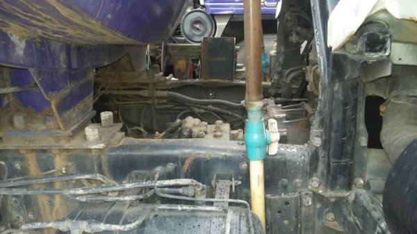 รถฮีโน่ 10 ล้อ รถบรรทุกน้ำมัน FL3H  195 แรงม้า.  ( มีขาย 2 คัน )   สนใจติดต่อ 081 - 6079515