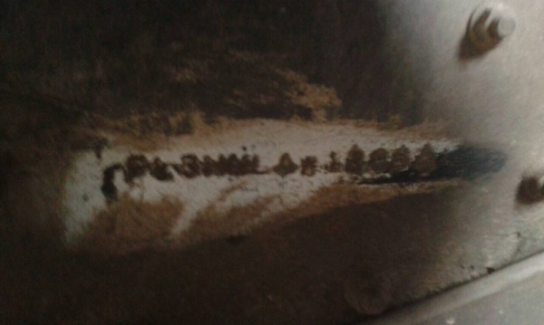 รถฮีโน่ 10 ล้อ รถบรรทุกน้ำมัน FL3H  195 แรงม้า.  ( มีขาย 2 คัน )   สนใจติดต่อ 081 - 6079515