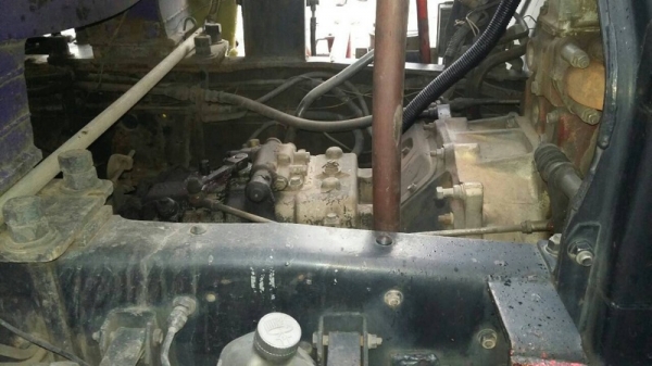 รถฮีโน่ 10 ล้อ รถบรรทุกน้ำมัน FL3H  195 แรงม้า.  ( มีขาย 2 คัน )   สนใจติดต่อ 081 - 6079515