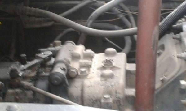 รถฮีโน่ 10 ล้อ รถบรรทุกน้ำมัน FL3H  195 แรงม้า.  ( มีขาย 2 คัน )   สนใจติดต่อ 081 - 6079515