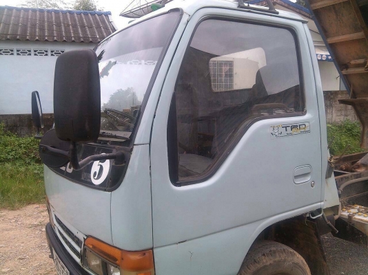 หกล้อ ISUZU - NKR-110 ดั้ม สภาพดีเยี่ยมพร้อมใช้งาน เอกสารทะเบียนพร้อมโอน เอาไปใช้ไม่ผิดหวัง ครับ