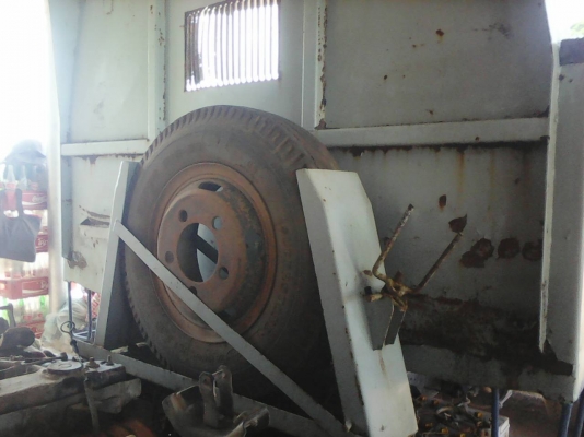 หกล้อ ISUZU - NKR-110 ดั้ม สภาพดีเยี่ยมพร้อมใช้งาน เอกสารทะเบียนพร้อมโอน เอาไปใช้ไม่ผิดหวัง ครับ