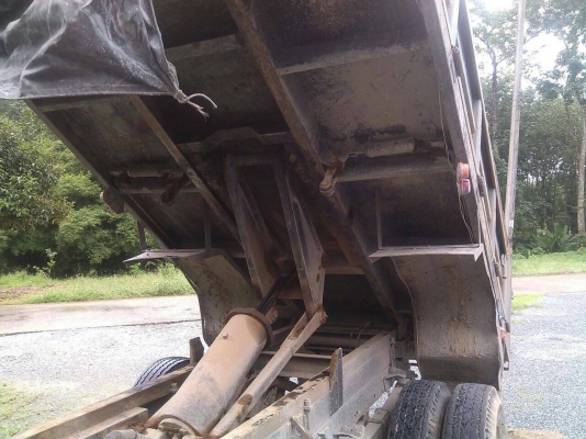 หกล้อ ISUZU - NKR-110 ดั้ม สภาพดีเยี่ยมพร้อมใช้งาน เอกสารทะเบียนพร้อมโอน เอาไปใช้ไม่ผิดหวัง ครับ