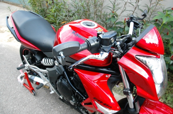 ขาย Kawasaki ER6n ABS ปี2011 พร้อมของแต่ง เอกสารพร้อมโอน