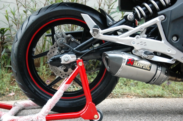 ขาย Kawasaki ER6n ABS ปี2011 พร้อมของแต่ง เอกสารพร้อมโอน