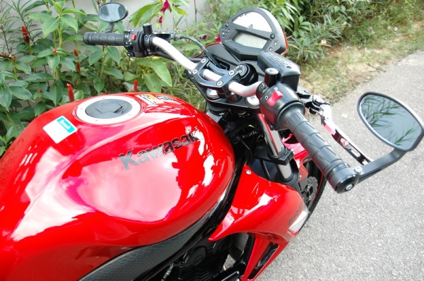 ขาย Kawasaki ER6n ABS ปี2011 พร้อมของแต่ง เอกสารพร้อมโอน